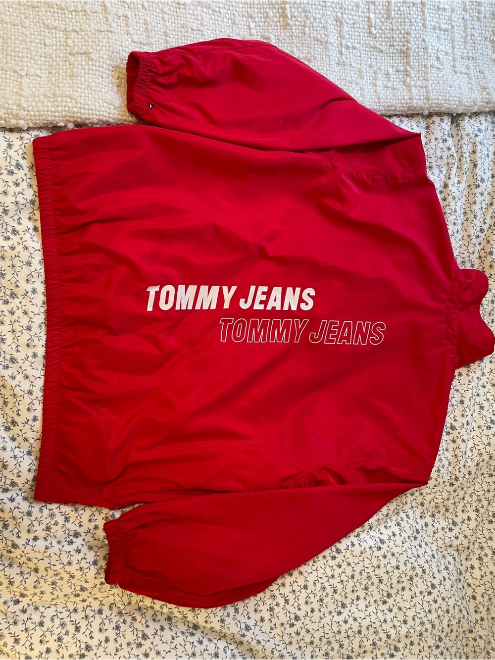 Oversized Tommy Hilfiger Red Windbreaker Jacket
